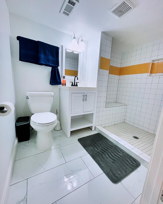 Photo - Room in Duplex on Hightower Ct NW