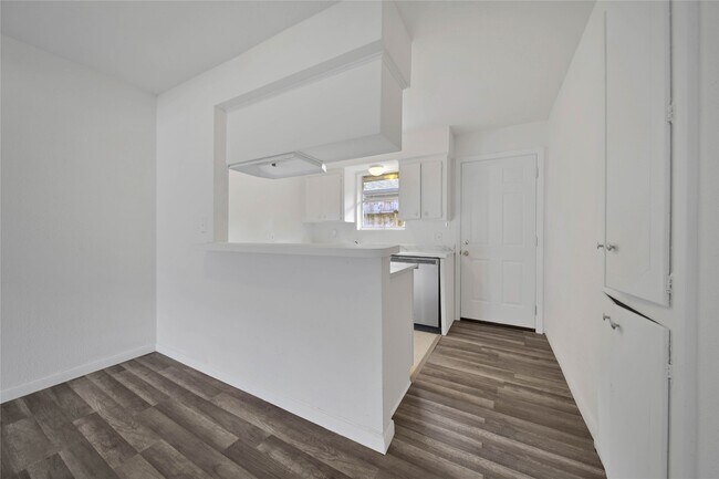 10006 Neuens Rd Unit 1