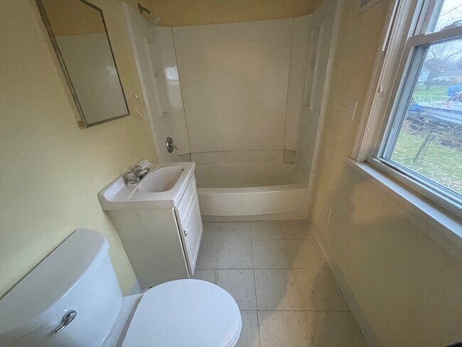 Photo - 34460 Beach Park Ave Unit Apt 2