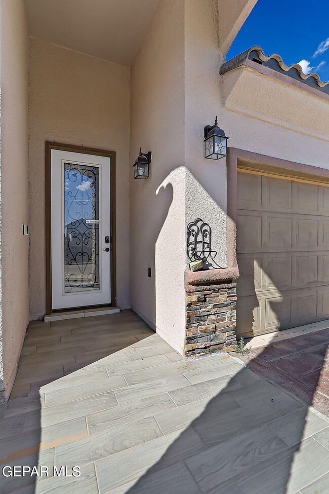 Photo - 14805 Holly Springs