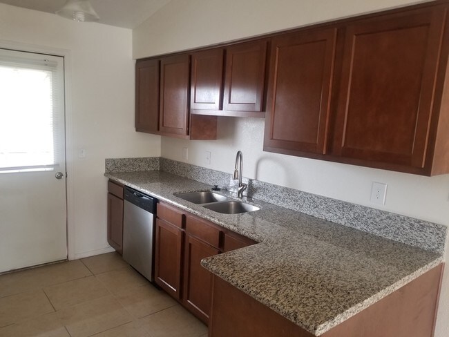 Photo - 32nd St and Greenway Rd Unit 202