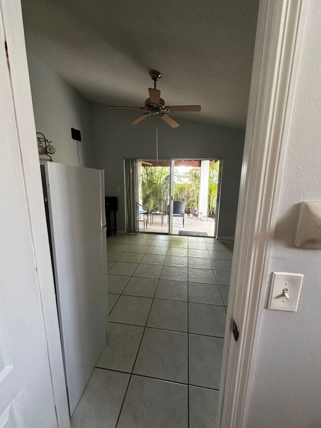 Photo - 14811 SW 141st Ter Unit Efficiency