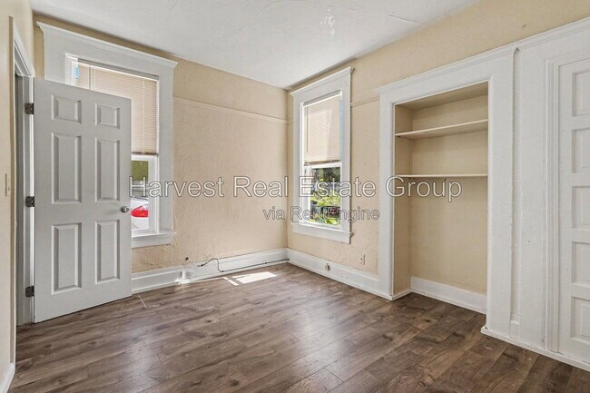 1219 Santa Clara Ave