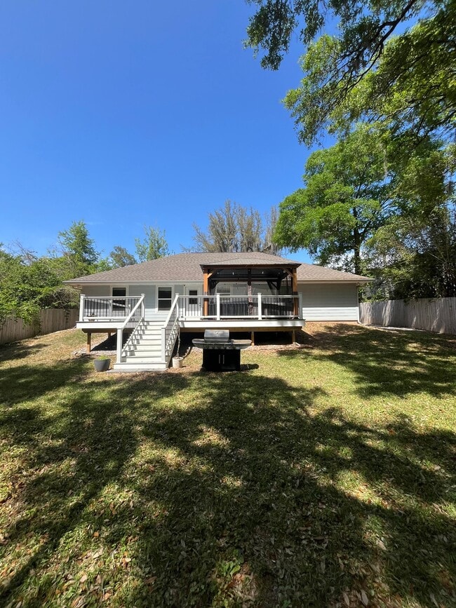 Photo - 6587 Park Ave NW