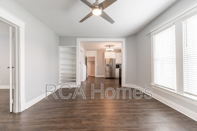 Photo - 1211 E Hanna Ave