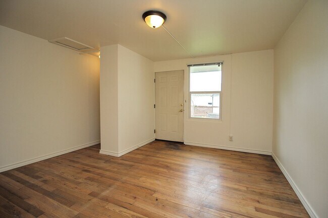 Photo - 6901-6923-6923 NE Prescott St Unit 6913