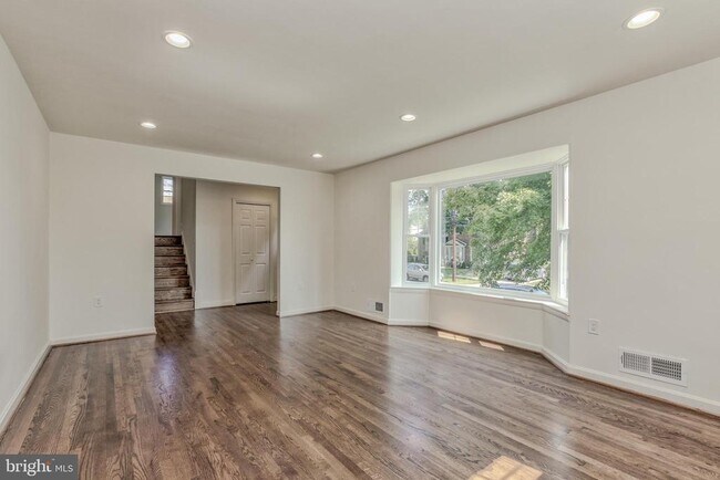 Photo - 9902 Belhaven Rd