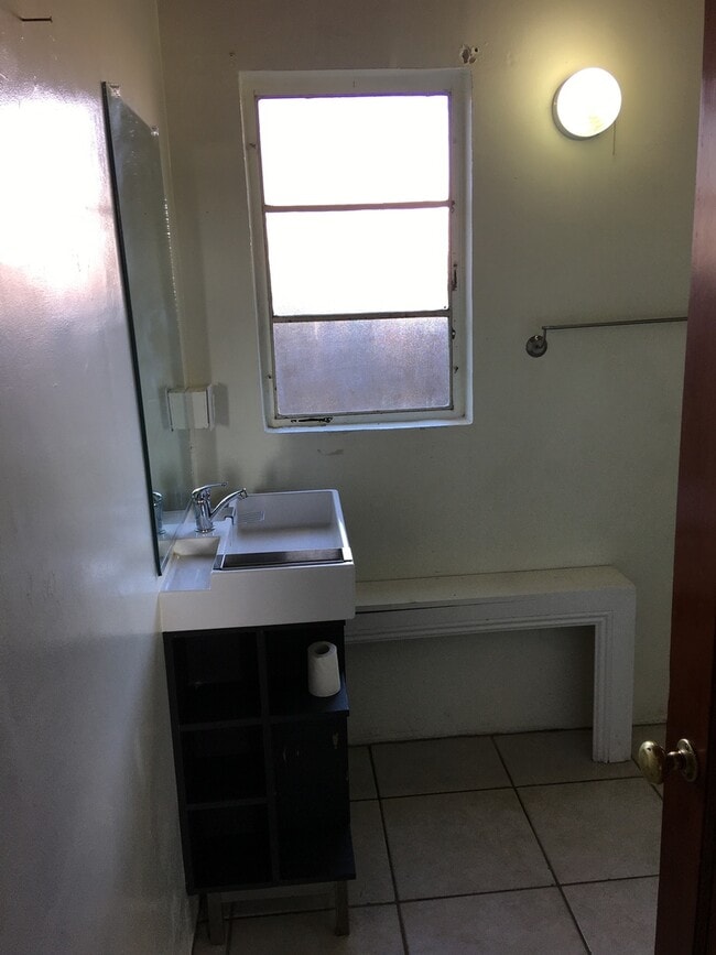 Photo - 1 Bedroom House in Marysville! AVAILABLE NOW!!