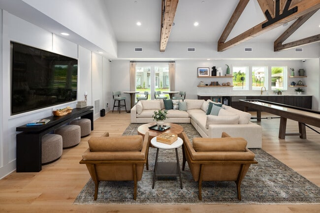 NOVEL Manchester Farm