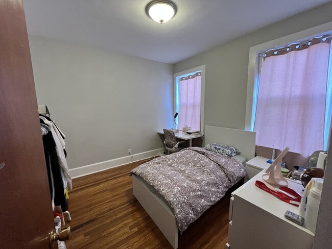 Photo - 35B Symphony Rd