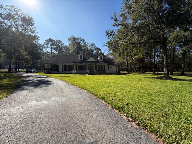 Building Photo - 28402 Ascot Farms Rd