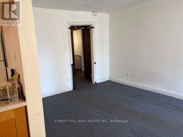398 Spadina Rd