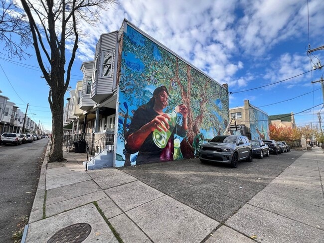 Building Photo - New Rehabbed 3bed/1.5bath in Grays Ferry