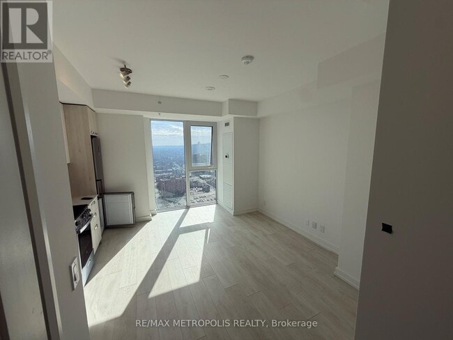 Photo - 75 James St S Unit 2709