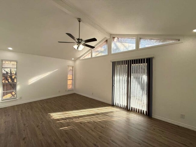 Photo - 4510 Briargrove St