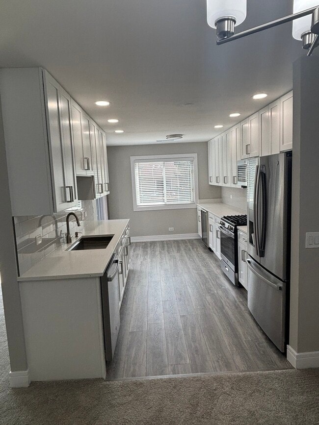 Photo - 282 Pembridge Ln