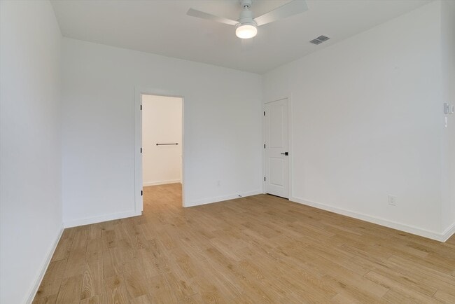 Photo - 8438 Bay Rdg Cir