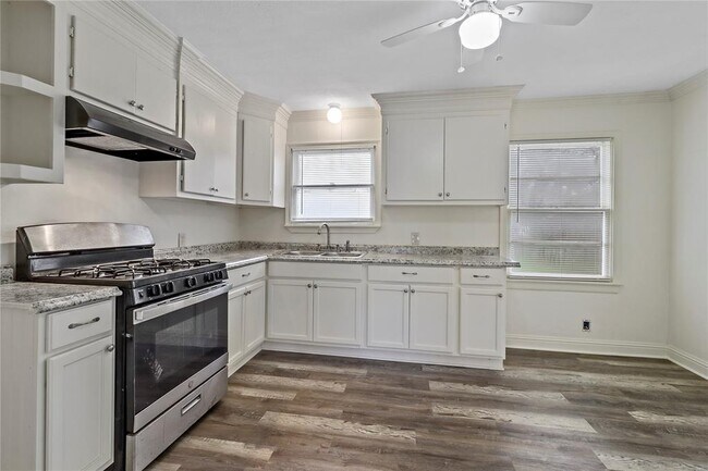 Photo - 2802 Materhorn Dr