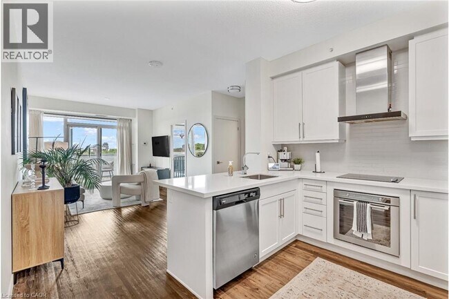 Photo - 2093 Fairview St Unit 607