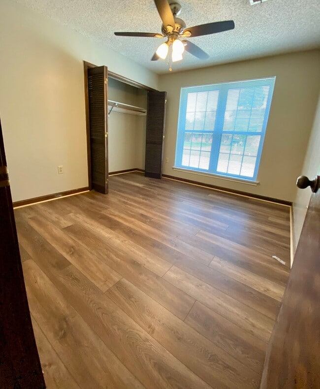 1331 Knollhaven Dr