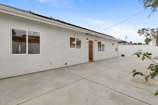 Photo - 8853 Remick Ave House