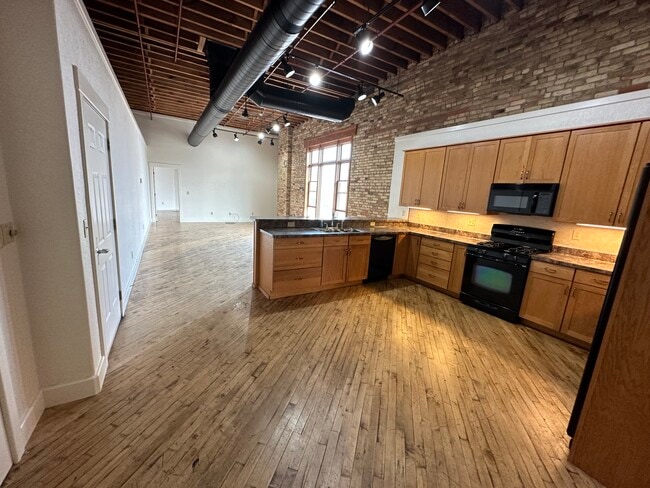 Photo - 225 N Jackson St Unidad 3A