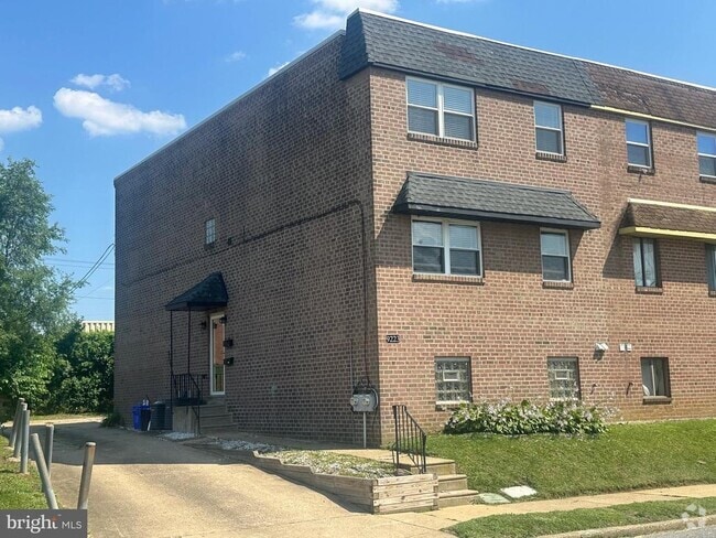 Building Photo - 9223 Alton St Rental