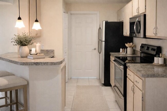 Photo - 713 Crest Pines Dr Unit 216