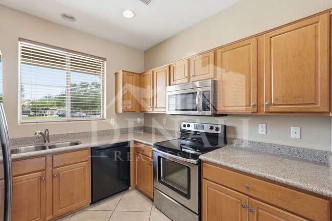 Photo - 18184 Calacera St