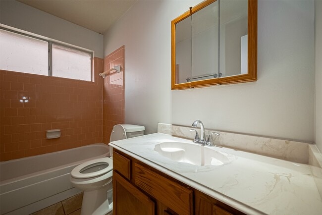 Photo - 3007 Cloverdale Dr