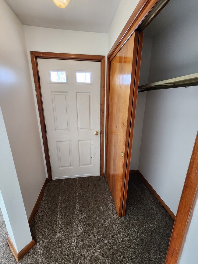 Photo - Swords & Rohmann Unit 706