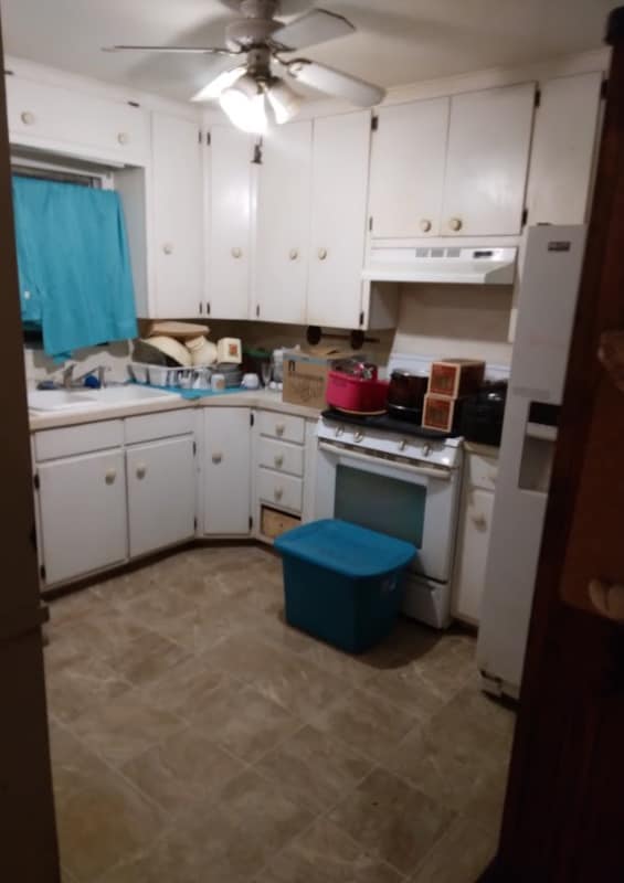 Building Photo - 1306 W Yucca Ave Rental