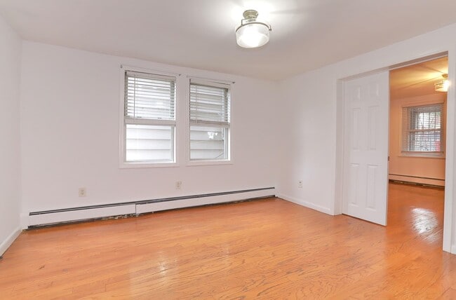 Photo - 509 7th St Unit 1