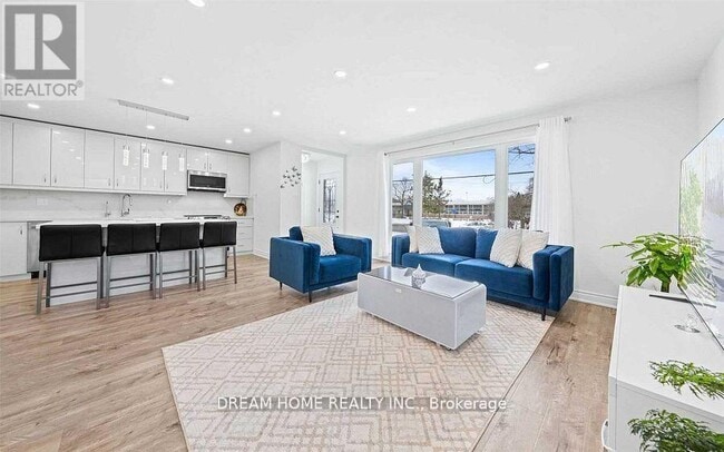 Photo - 302 Crosby Ave