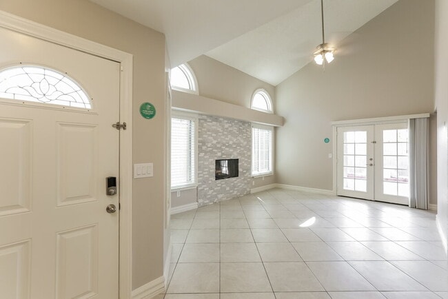 Photo - 1915 S 39th St