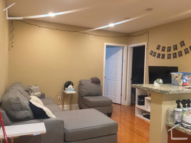 9/1/25 Renovated Egmont 3BR with heat incl... - 9/1/25 Renovated Egmont 3BR with heat incl... Rental