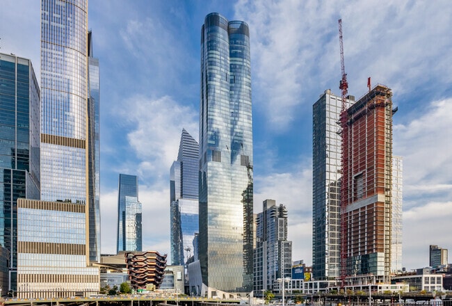 Photo - NEC W 30th St & 11th Ave