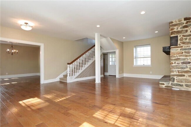 Photo - 4355 Old Bethlehem Pike