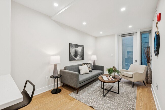 Photo - 2134 Wisconsin Ave NW