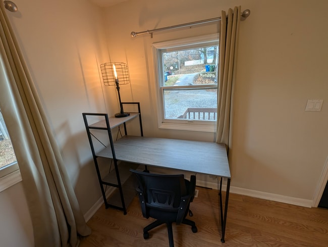 Photo - 5-25 Woodrow Ave