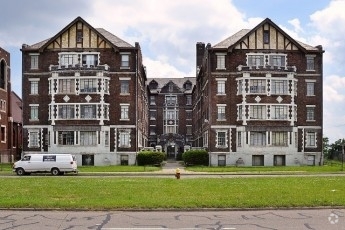 Building Photo - Manning Manor Rental