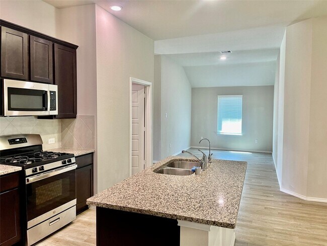 Photo - 513 Bonnerville Ln
