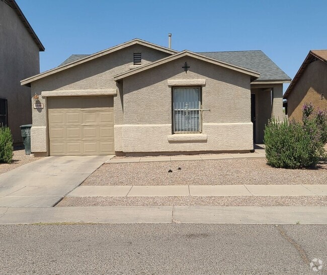 Building Photo - Charming 2-bedroom, 1-bathroom washer/dryer Rental
