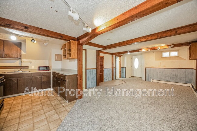 Photo - 1303 Langmeyer St Unit 100