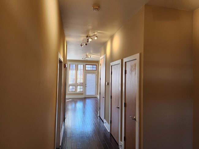 Photo - 801 N 4th St Unit Modern Baking Building