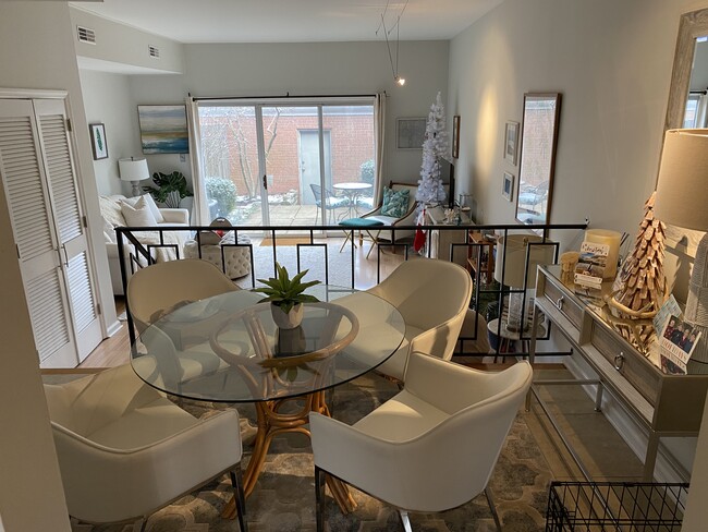 Photo - 2896 Chateau Cir Condo Unit 2896