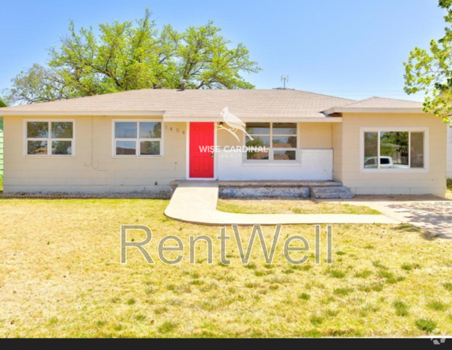 Building Photo - 1404 E Reppto St Rental