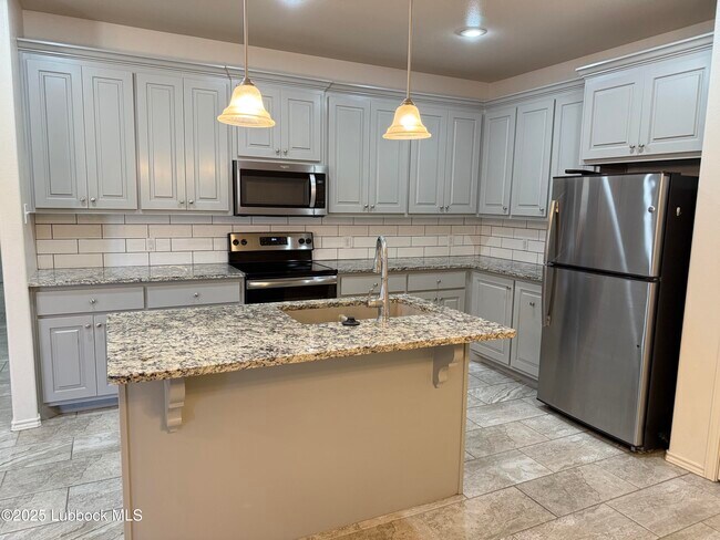 Photo - 6711 Pontiac Ave