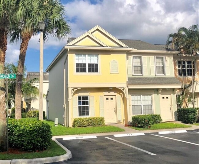 Photo - 2 Simonton Cir Townhome