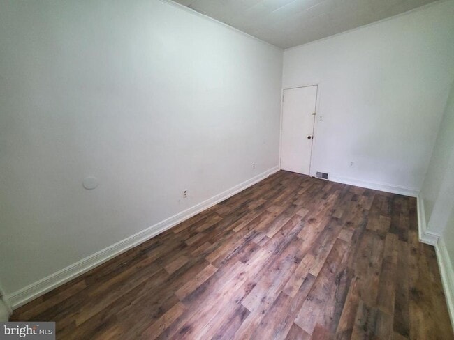 Photo - 645 N 3rd St